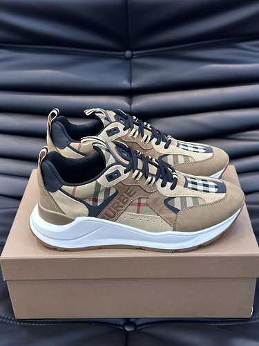 Scarpa Uomo Burberry Codice 1013B70 Taglia 3844 45 realizzata su misura