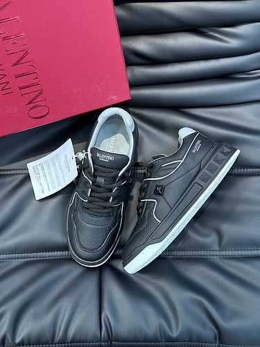 Valentino Men's Shoe Code: 1013B80 Size: 38-44 (customized to 45)