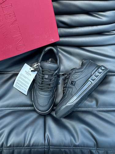 Valentino Men's Shoe Code: 1013B80 Size: 38-44 (customized to 45)
