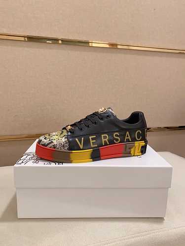 Scarpa da uomo Versace Codice 1007B30 Taglia 3844 45 personalizzata senza reso o cambio