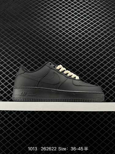 Nike Air Force Low Air Force One Sneaker casual versatile dal taglio basso. Le prestazioni di ammort