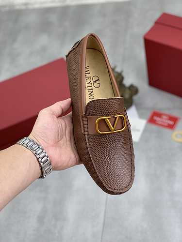 Valentino Men's Shoe Code: 1011B20 Size: 38-44 (45 custom non return or exchange)