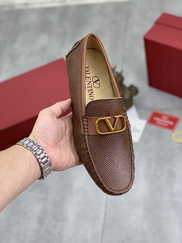 Scarpa da uomo Valentino Codice 1011B20 Taglia 3844 45 personalizzata senza reso o cambio