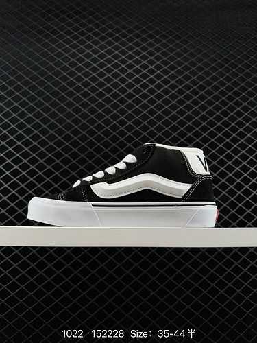 Vans Knu Skool's new mid top loafers are Vans' official fat version black brown loafers. Vans' super