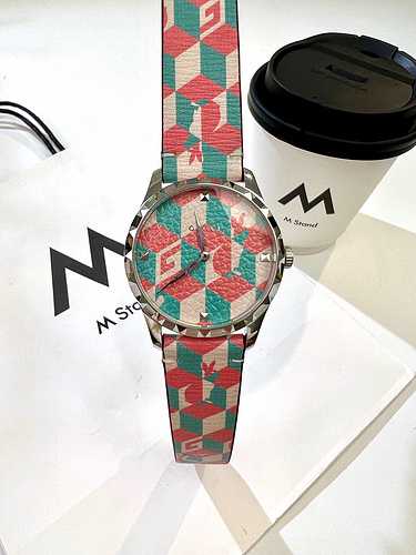 GUCCI Orologio da donna abbinato al movimento meccanico originale completamente automatico Cassa in 