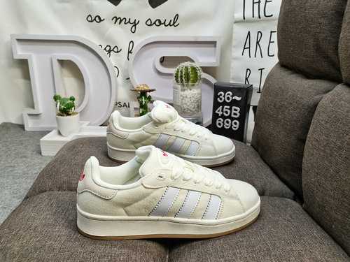 699D Elementi culturali hiphop di Tokyo che creano la serie TOKYO ENERGY Adidas Originals Campus Col