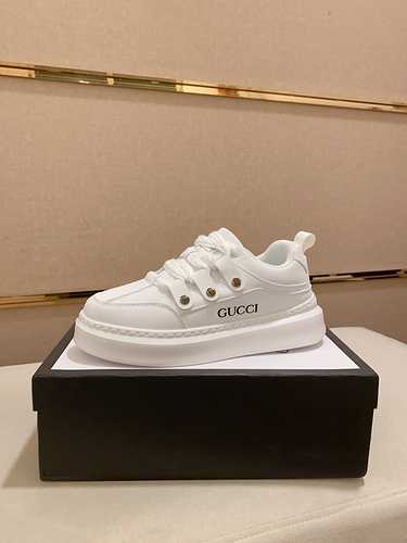 GUCCI Scarpa Uomo Cod. 1022B50 Taglia 3844