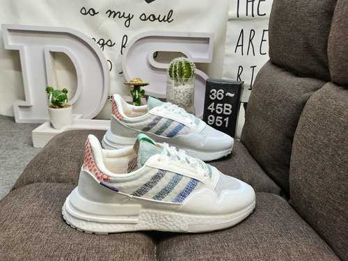 Le 951DAdidas Originals ZX500 danno ufficialmente il benvenuto ad una nuova versione di aggiornament