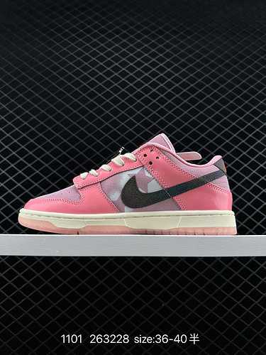 4 Nike Dunk Lowampquot Hot Punch e Pink Foamampquot Barbie Nike SB Low Top Barbie Pink Le scarpe ant