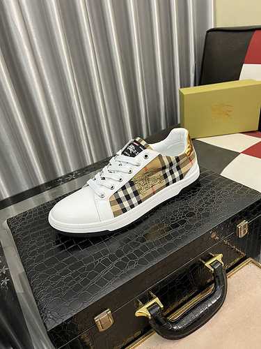 Scarpa Uomo Burberry Codice 1028B40 Taglia 3844