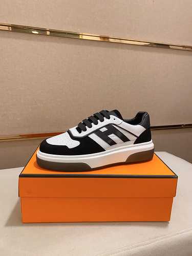 Hermes Men's Shoe Code: 1031B80 Size: 38-44